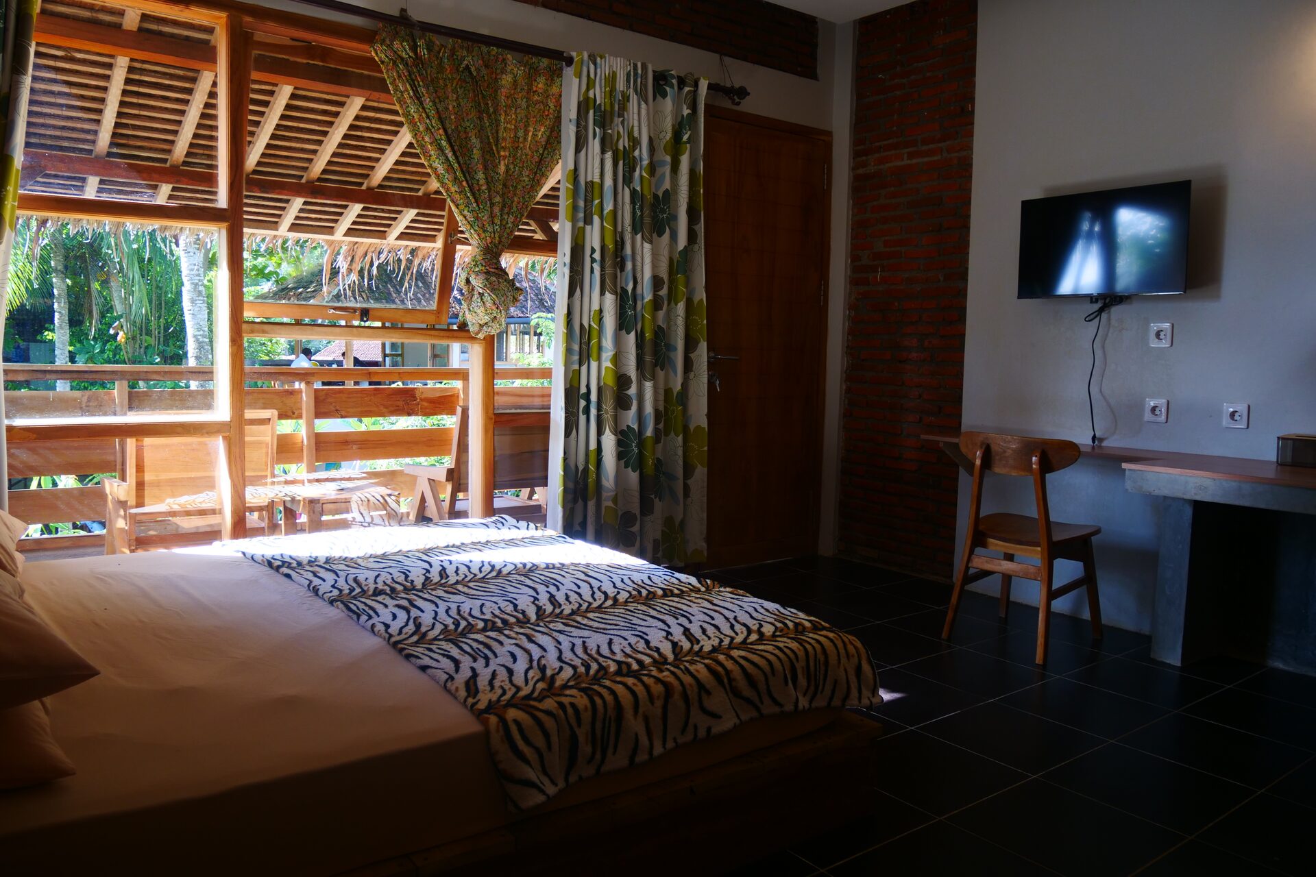 Superior 3